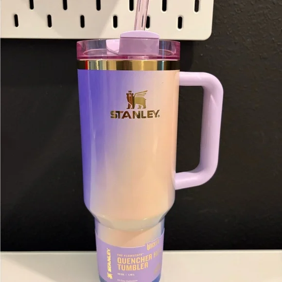 Stanley 40 oz Wicked H2.0 Flowstate Quencher Tumbler Glinda For Good NEW - Picture 2 of 9